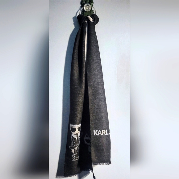 COPY - Karl Lagerfeld Paris • ROCK N ROLL KARL MUFFLER • NWT - Picture 1 of 3